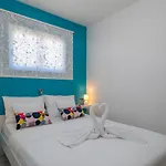Apartment Zrinka - Last Season Ever! Rogoznica (Sibenik-Knin)