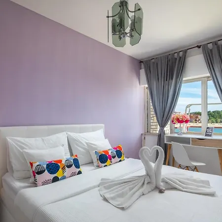 아파트 Zrinka - Last Season Ever!