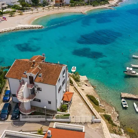 Apartman Zrinka - Last Season Ever!