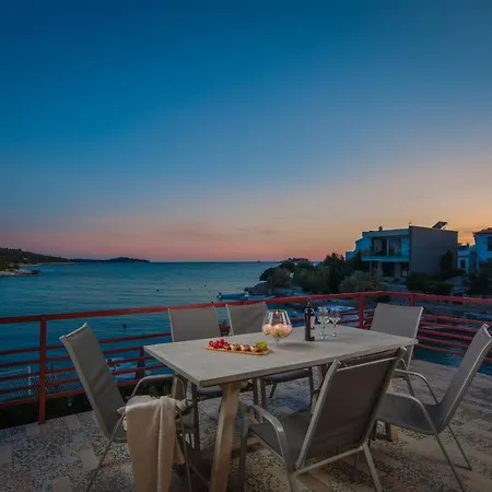 Apartment Zrinka - Last Season Ever! Rogoznica (Sibenik-Knin)