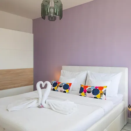 Zrinka - Last Season Ever! * Rogoznica (Sibenik-Knin)