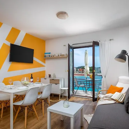 Zrinka - Last Season Ever! アパート ロゴズニッツァ