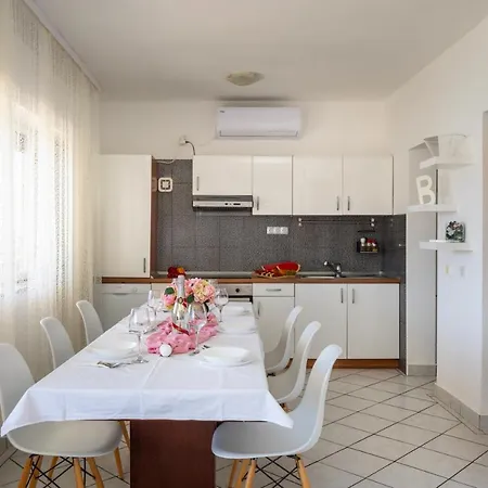 Zrinka - Last Season Ever!