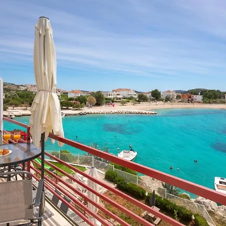 아파트 Zrinka - Last Season Ever!