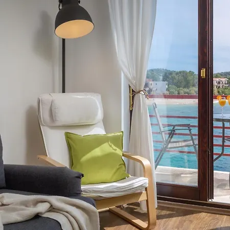 Zrinka - Last Season Ever! Apartment