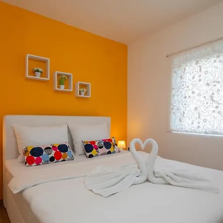 Zrinka - Last Season Ever! * ロゴズニッツァ