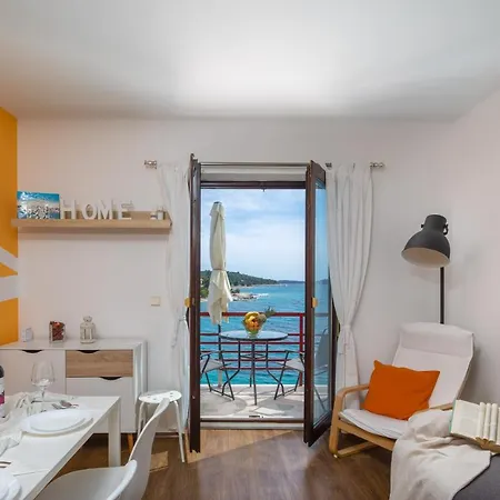 Zrinka - Last Season Ever! * Rogoznica (Sibenik-Knin)