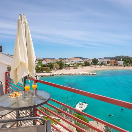 Zrinka - Last Season Ever! Apartment Rogoznica (Sibenik-Knin)