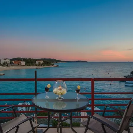 Zrinka - Last Season Ever! Apartman *