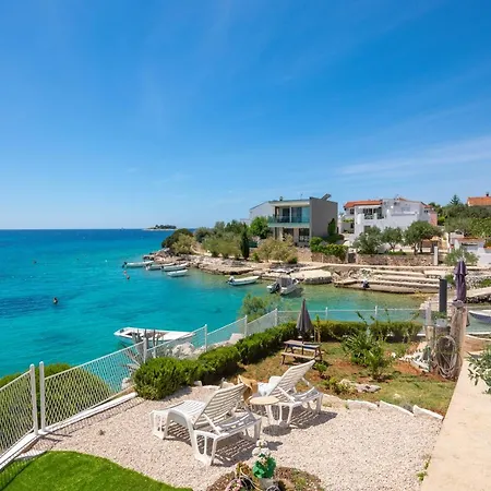 Apartment Zrinka - Last Season Ever! Rogoznica (Sibenik-Knin)