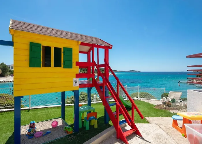 Apartment Zrinka - Last Season Ever! Rogoznica (Sibenik-Knin)