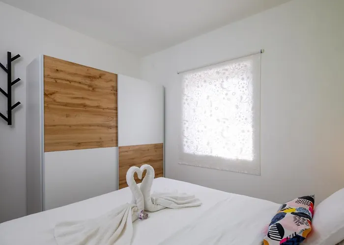 Apartman Zrinka - Last Season Ever! Rogoznica (Sibenik-Knin)