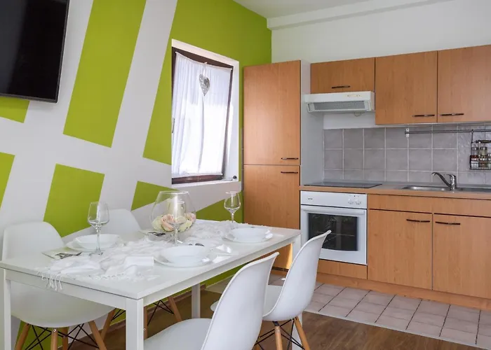 Zrinka - Last Season Ever! Apartman Rogoznica (Sibenik-Knin)