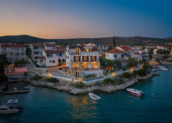 Zrinka - Last Season Ever! * Rogoznica (Sibenik-Knin)