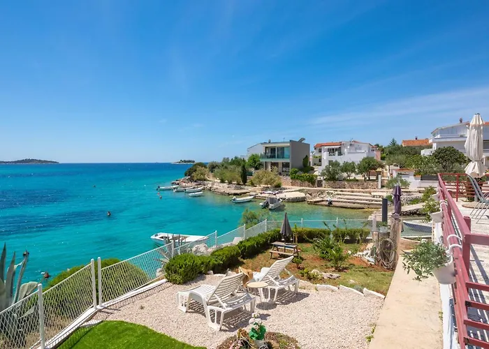 Apartment Zrinka - Last Season Ever! Rogoznica (Sibenik-Knin)